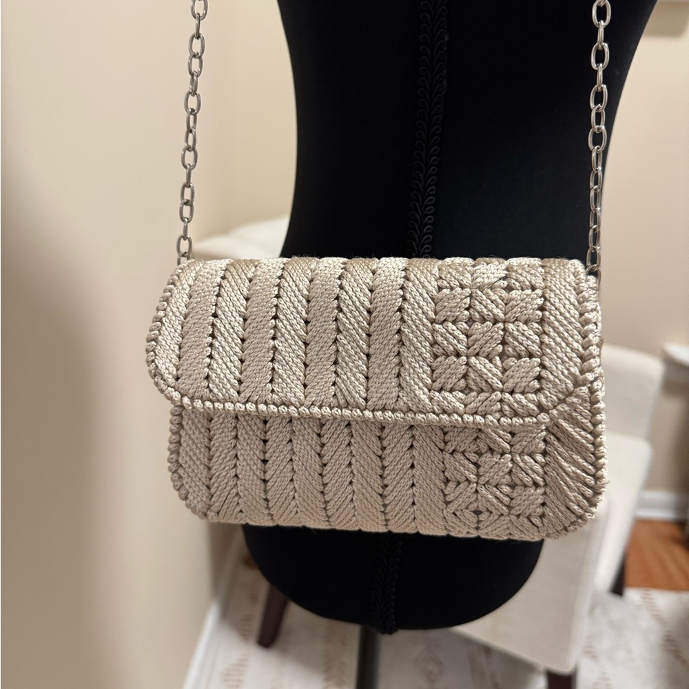 Elegant Cream Woven Chain Bag